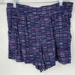 Mossimo for Target, lightweight shorts, elastic waist, size Large‎